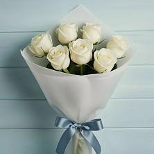 7 Белых роз Эдлесс Лав в Нальчике Букет 7 Белых роз Эдлесс Лав в Нальчике