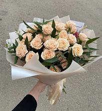 Букет Кремовые розы Латте в Нальчике