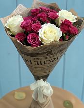 Букет Удивительный из роз в Нальчике Букет цветов из:  Розы в Нальчике